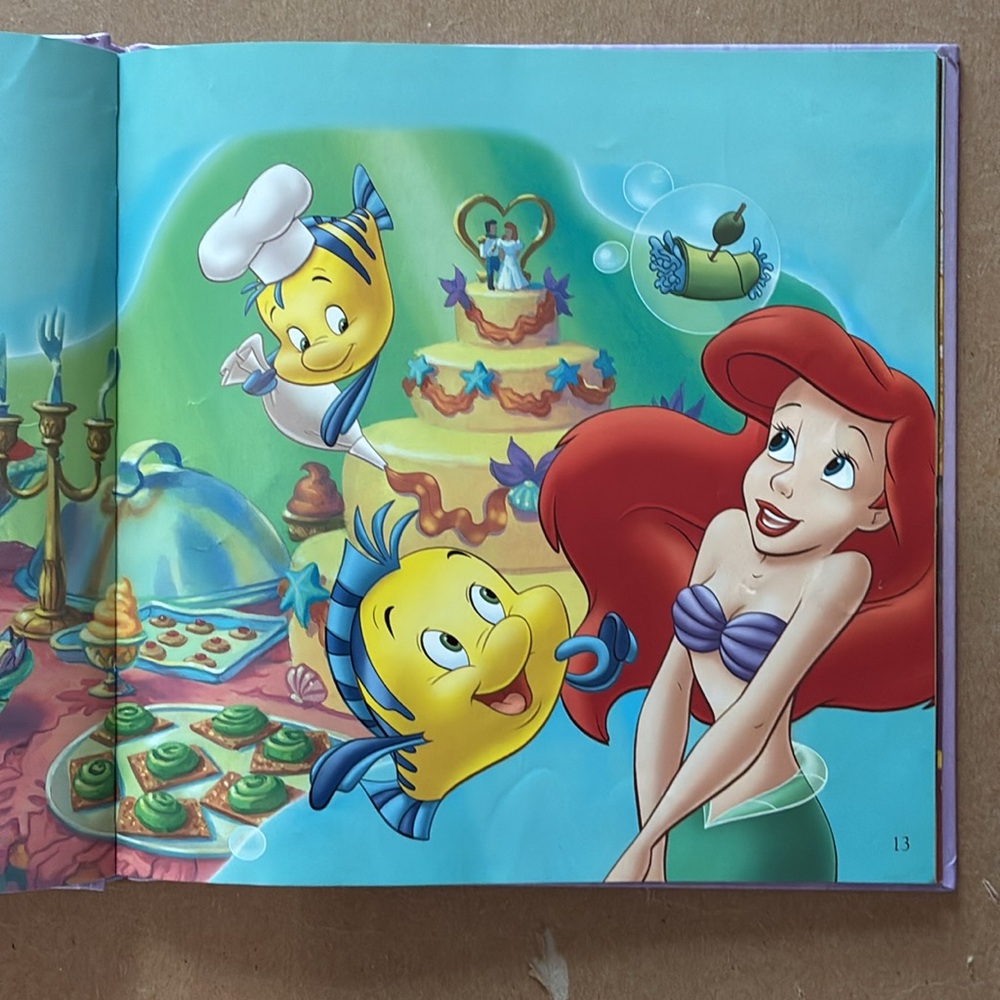 Set of three Disney princess books 1 hardcover 2 paperback - Picture 8 of 16